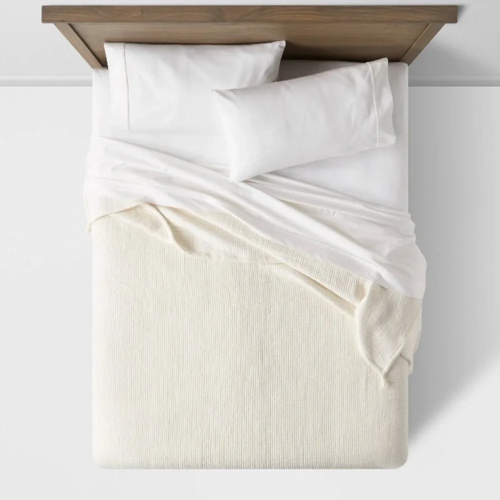THRESHOLD NWT double cloth quilt -cream -full/queen